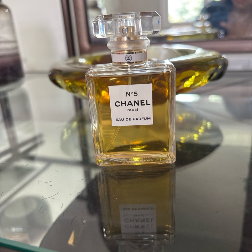 CHANEL N°5 Eau de Parfum - 1.2 oz spray